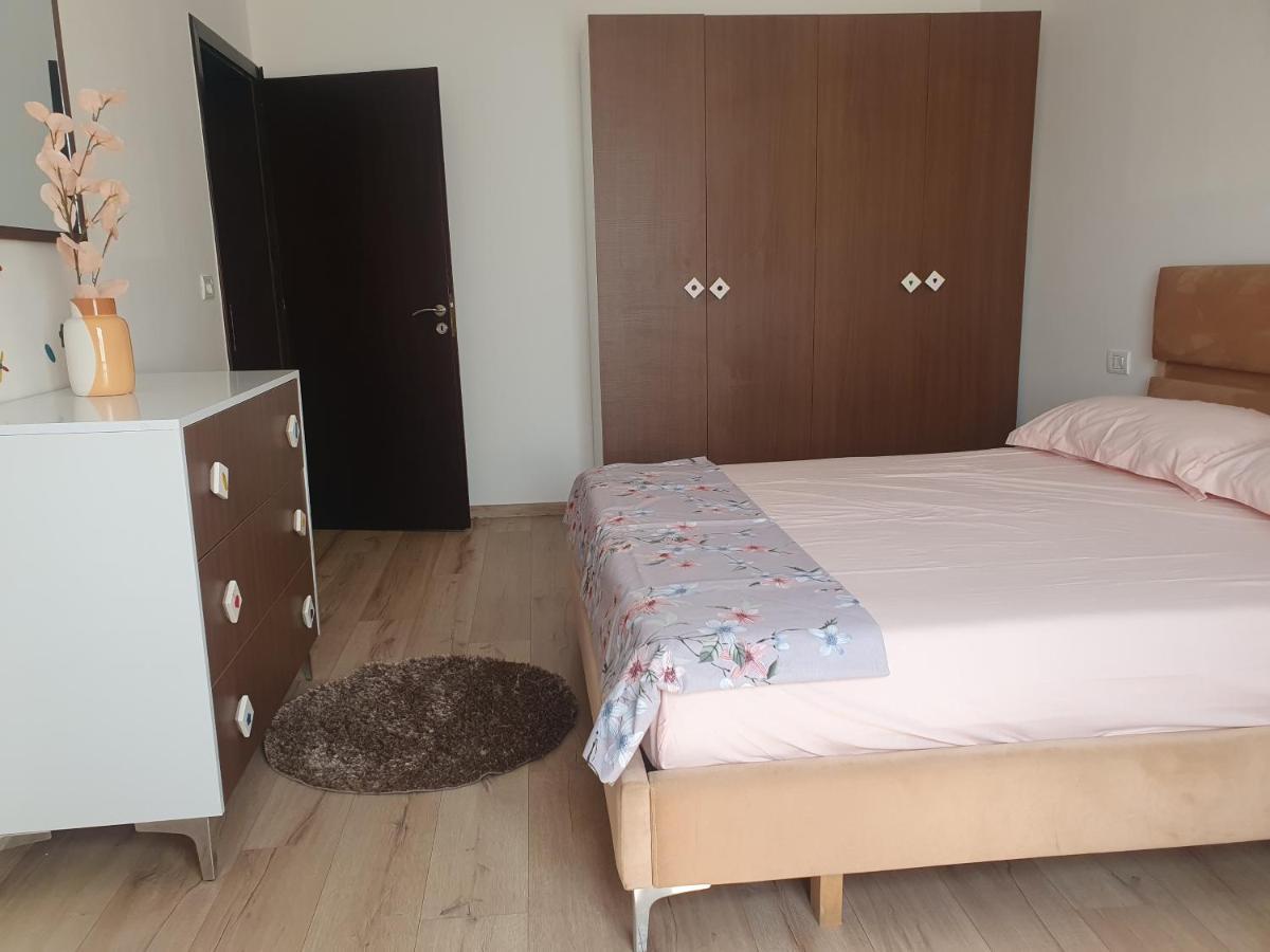Apartment In The Heart Of Tirana , Bllok Exteriér fotografie